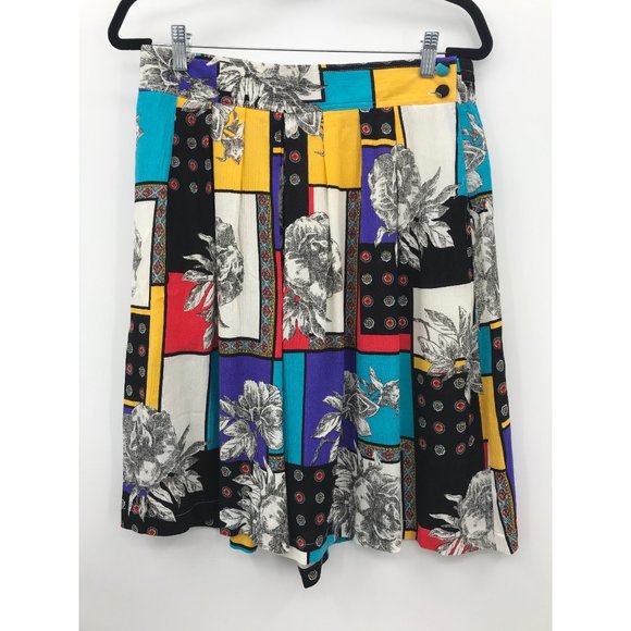 SK & Company Pants - Vintage SK & Company High Waist Patch Print Shorts Size 14